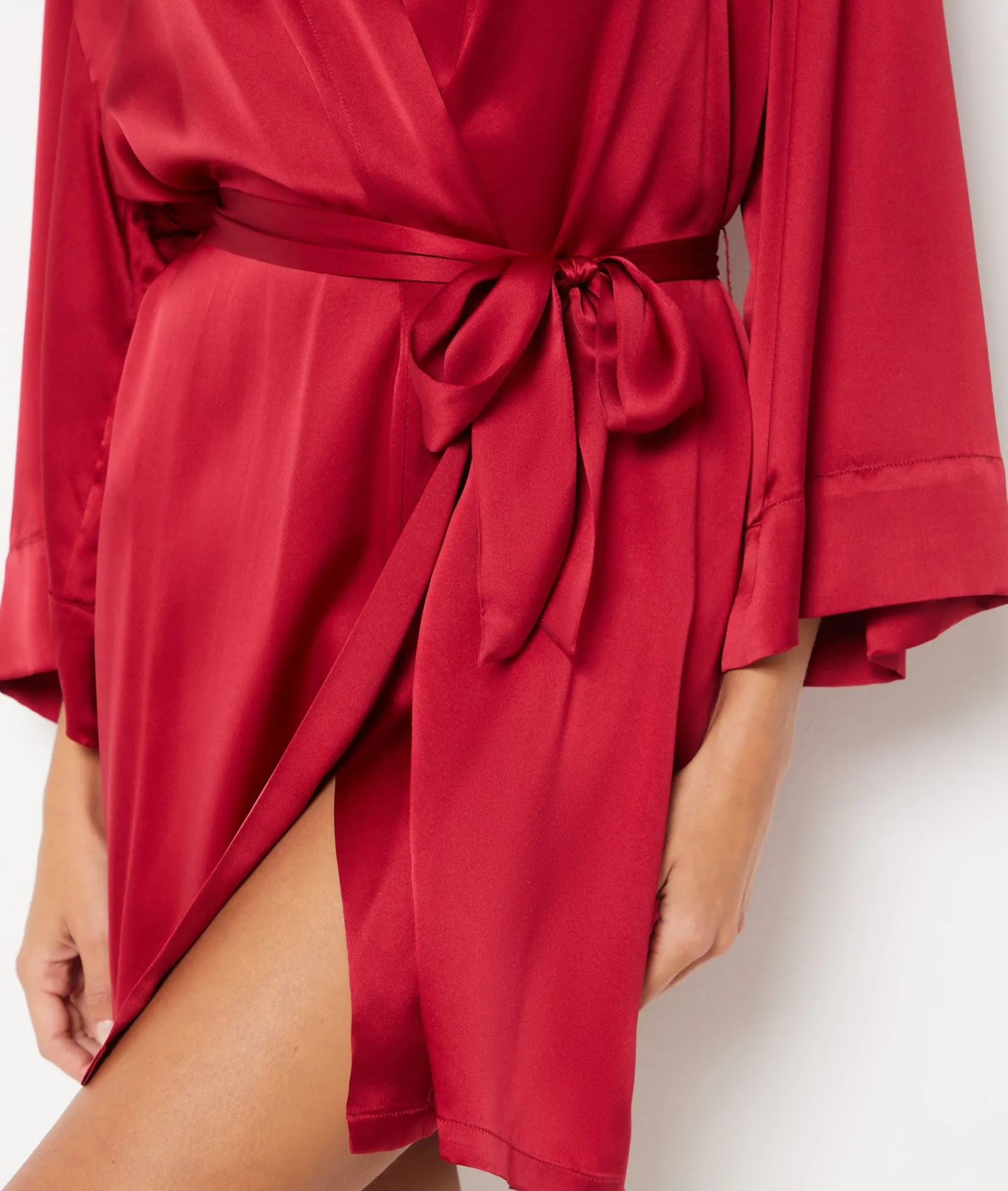 Cheap Déshabillé en soie Déshabillés, Kimonos & Peignoirs