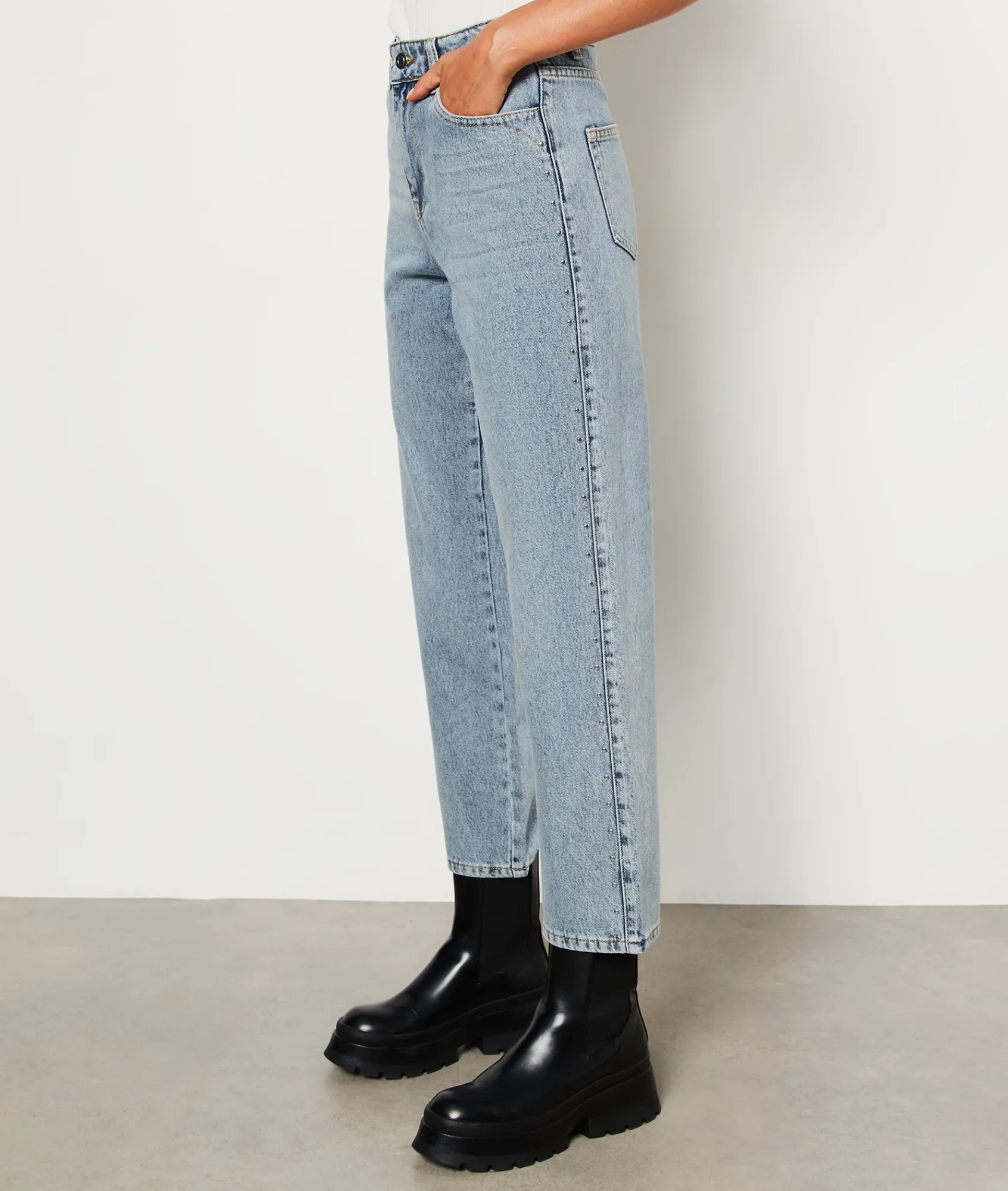 Online Jean coupe droite avec clous Pantalons Droits