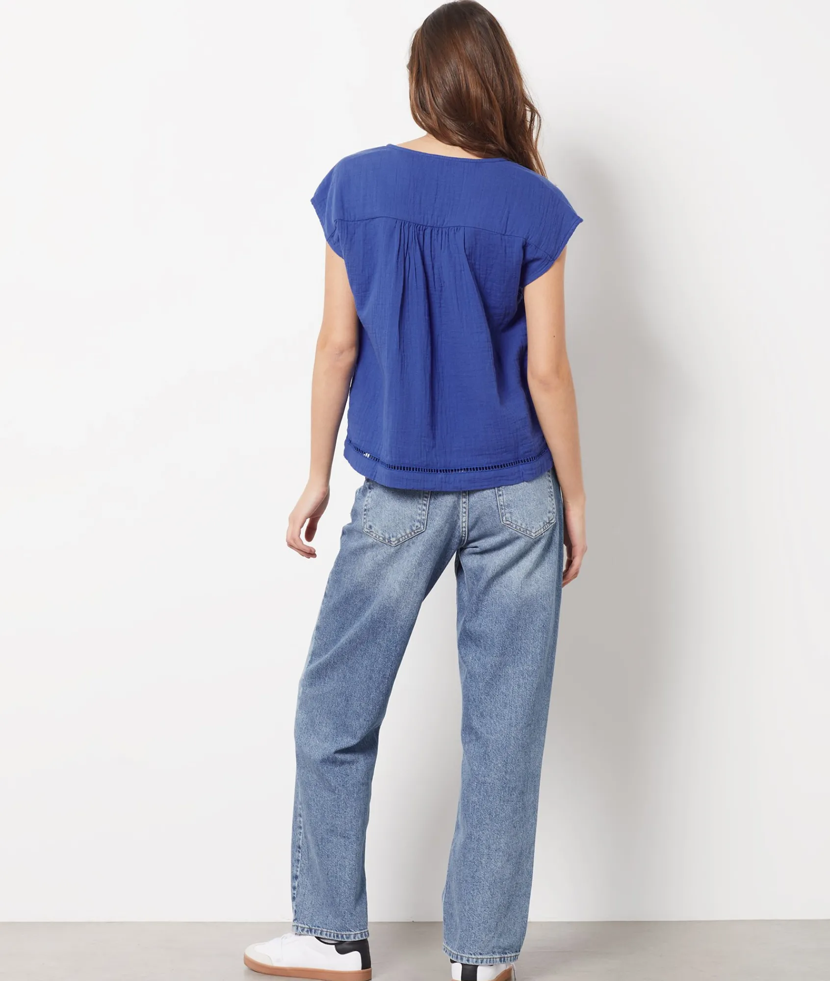 Outlet Top col V manches courtes T-shirts Et Tops