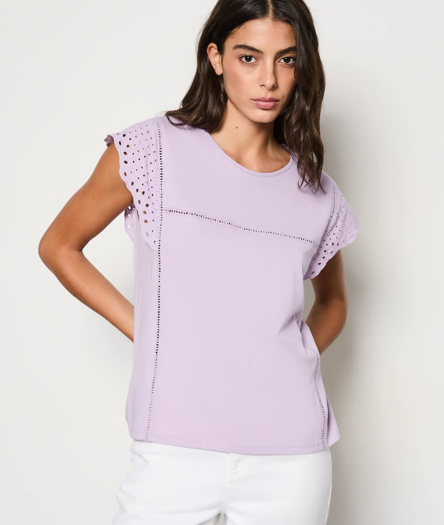 New T-shirt manches courtes avec broderies T-shirts Et Tops